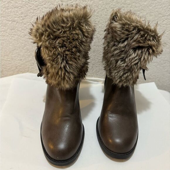 Sugar Pursuit Brown Boots with Faux Fur Collar - Picture 7 of 16
